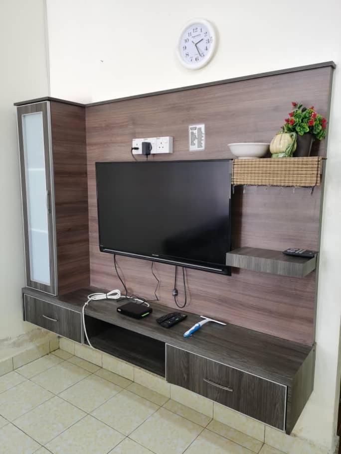Homestay Che Wan Kuantan Luaran gambar