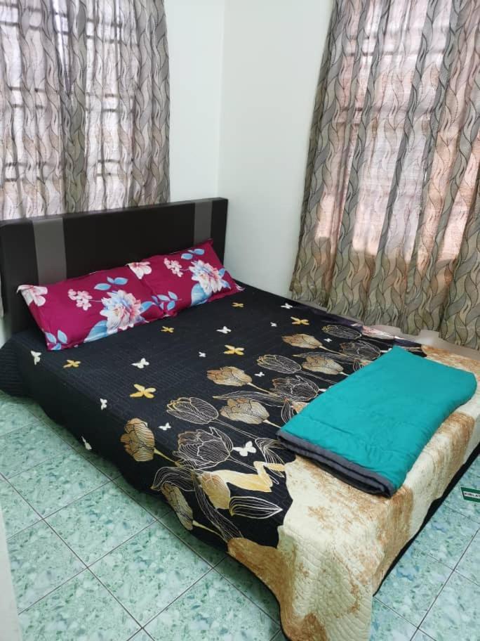 Homestay Che Wan Kuantan Luaran gambar